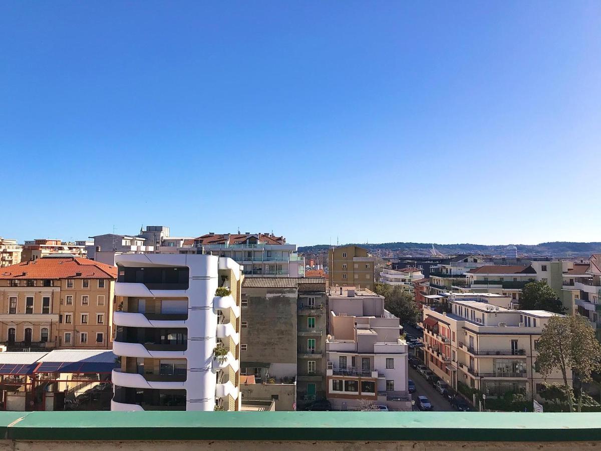 Ferienwohnung Skyescape Pescara Centro Exterior foto